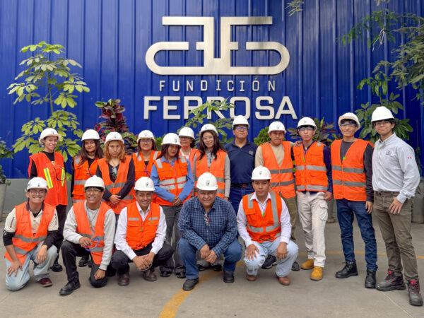 Foto Final de la Visita a Fundición Ferrosa