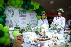 Estudiantes de Farmacia y Bioquímica ponen en valor las plantas medicinales del Perú en la 4.ª Feria de Herbolarios 2026-I